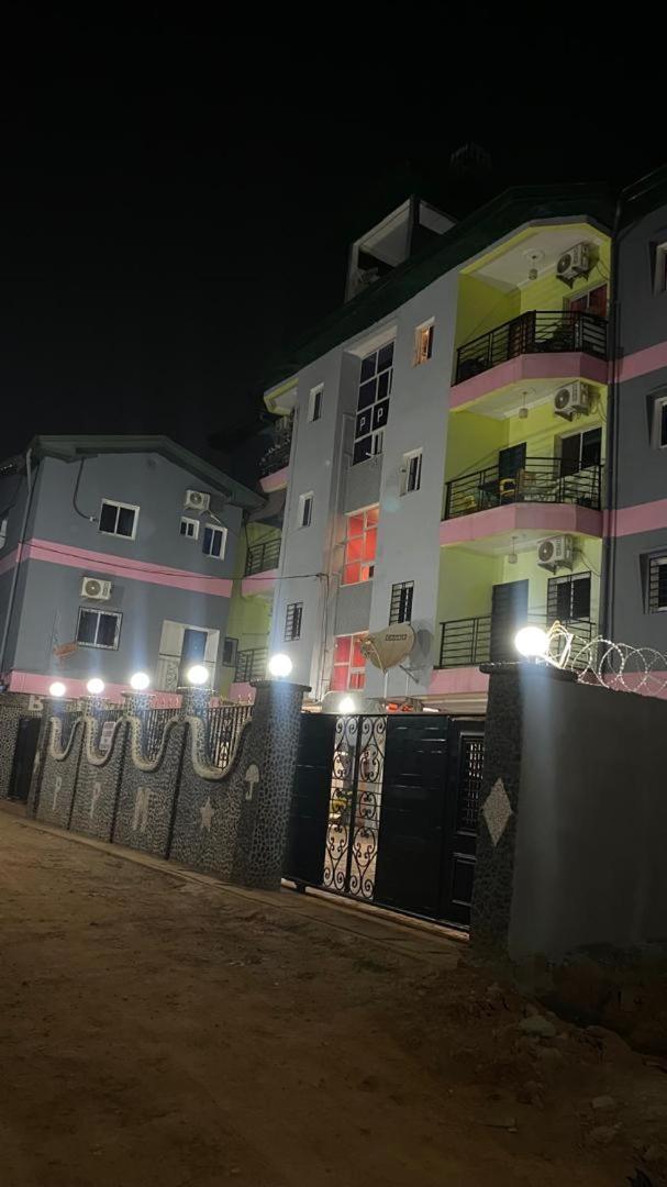 Residence P P M Odza Yaoundé Exteriér fotografie